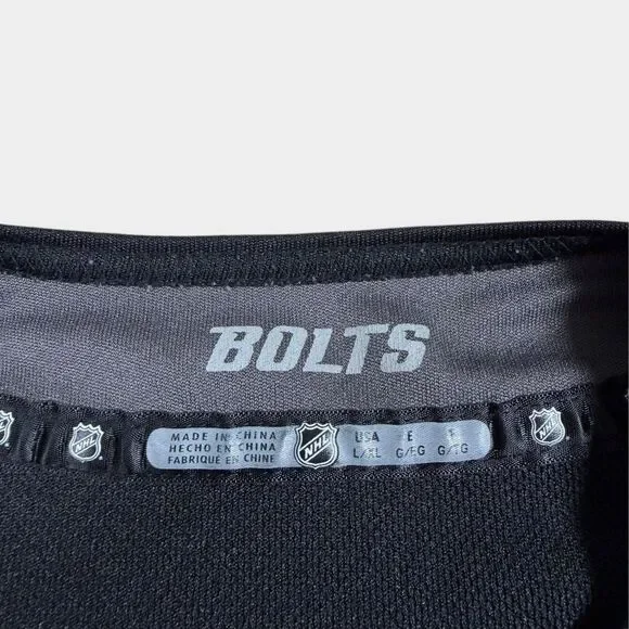 Steven Stamkos Tampa Bay Lightning Black Disrupt Jersey NHL Youth L/XL Captain C - Picture 7 of 10